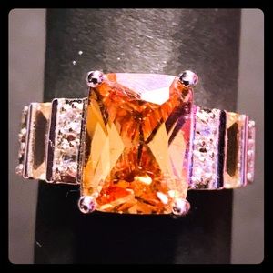 SS CZ Citrine Emerald Cushion Cut W/ Inlaid Band 7